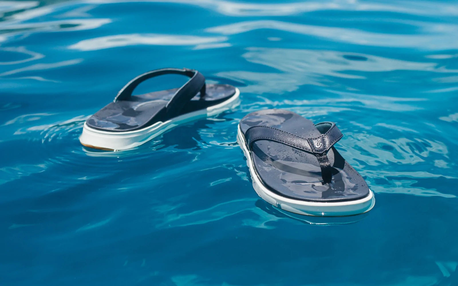 Extra large 2025 flip flops