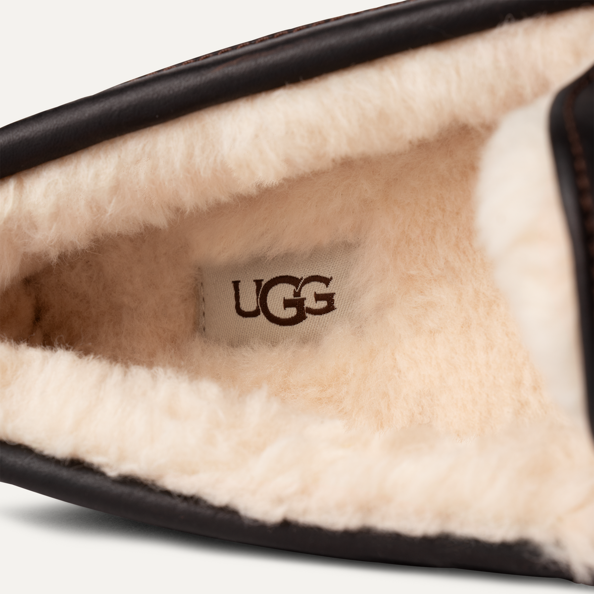 お*ブ様 UGG ASCOT Leather sheepskin boots 2 Men's UGG Ascot Leather Slippers - Big and Tall Sizes – BigShoes