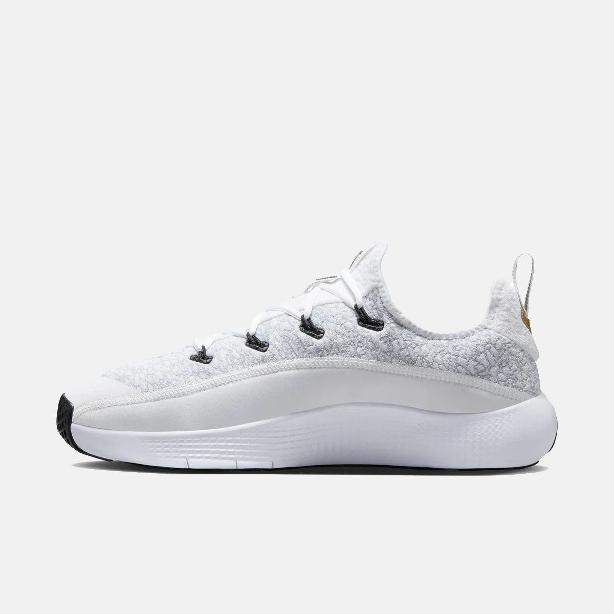 LeBron TR 1 product image