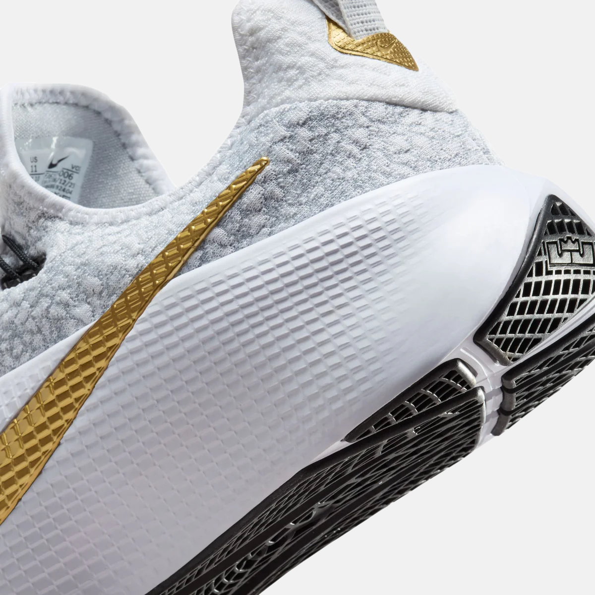 LeBron TR 1 product image