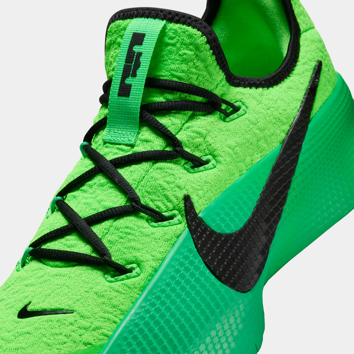 ★ナイキ★FJ6151-300★LeBron TR 1★大人気★ Nike LeBron TR 1 James Trainer Dunkman Smoke Grey Volt