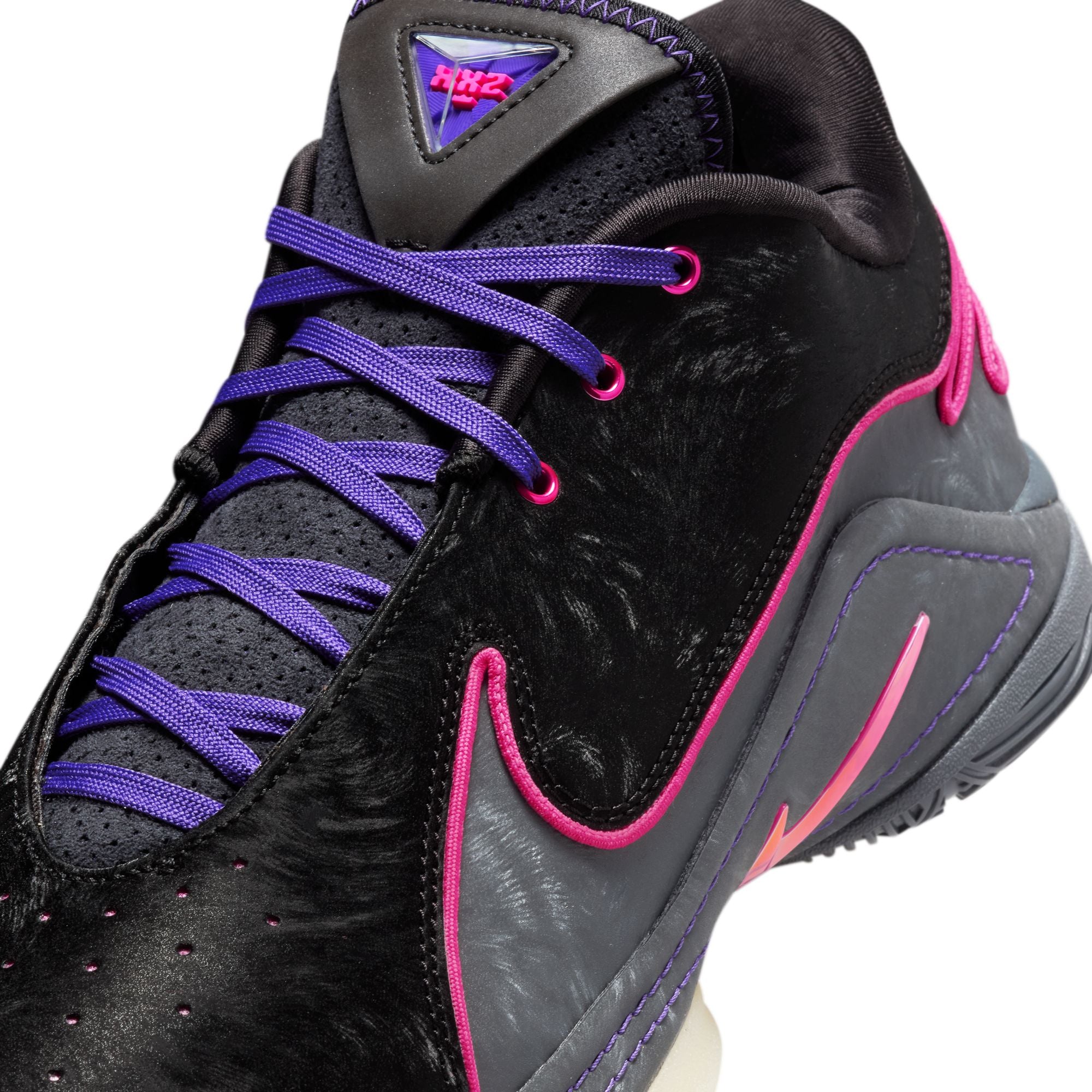 LeBron XXII "Tunnel Vision" product image