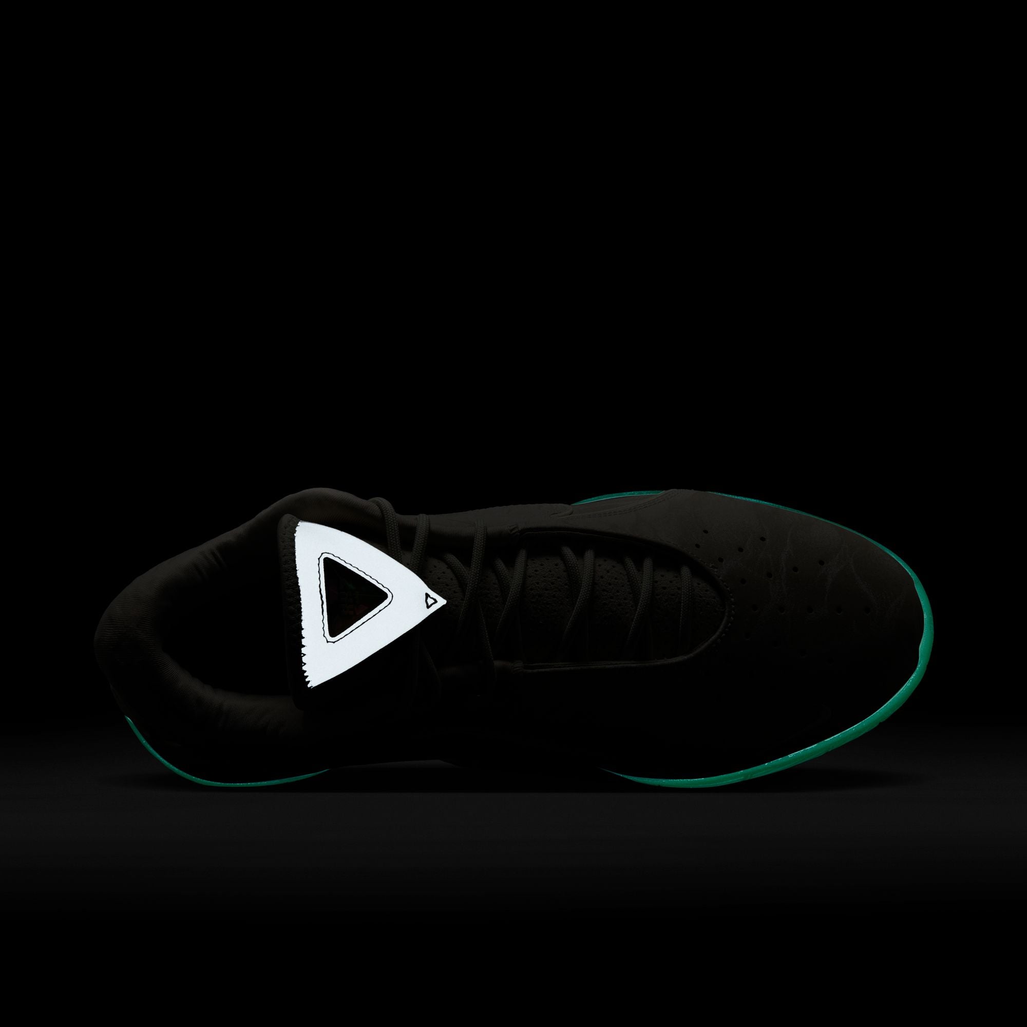 LeBron XXII product image
