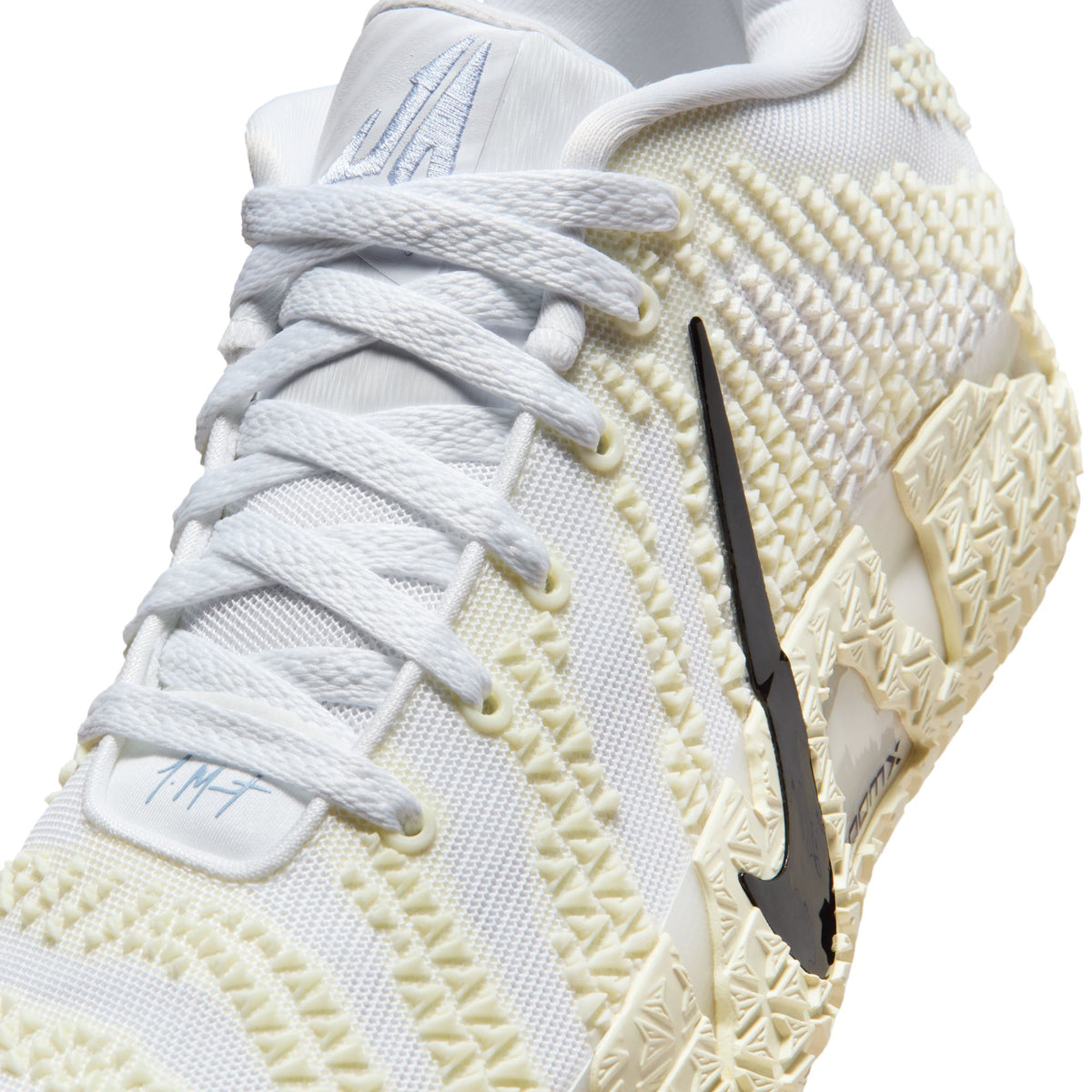 NIKE Ja3 ジャ3