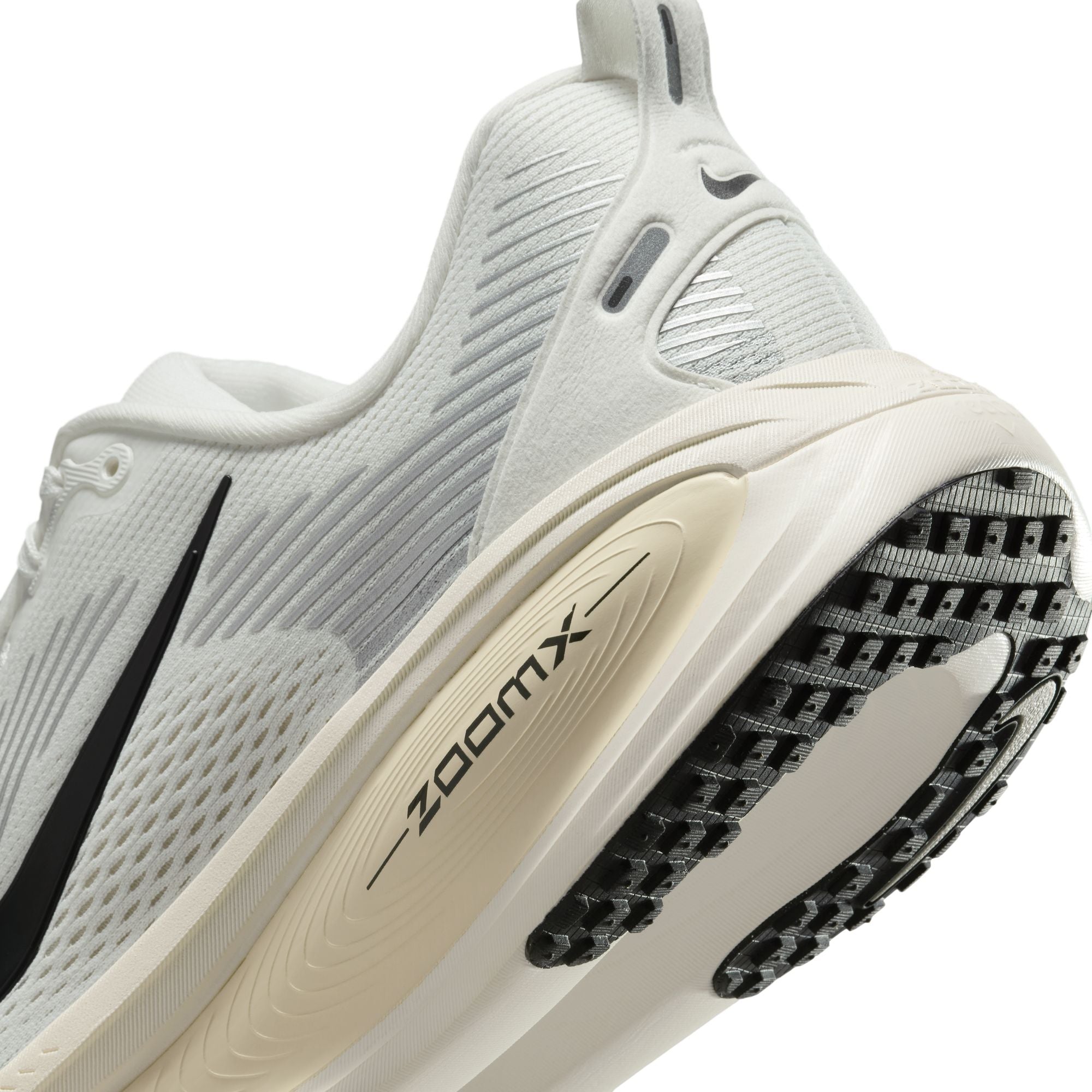 Air Zoom Vomero 18 product image