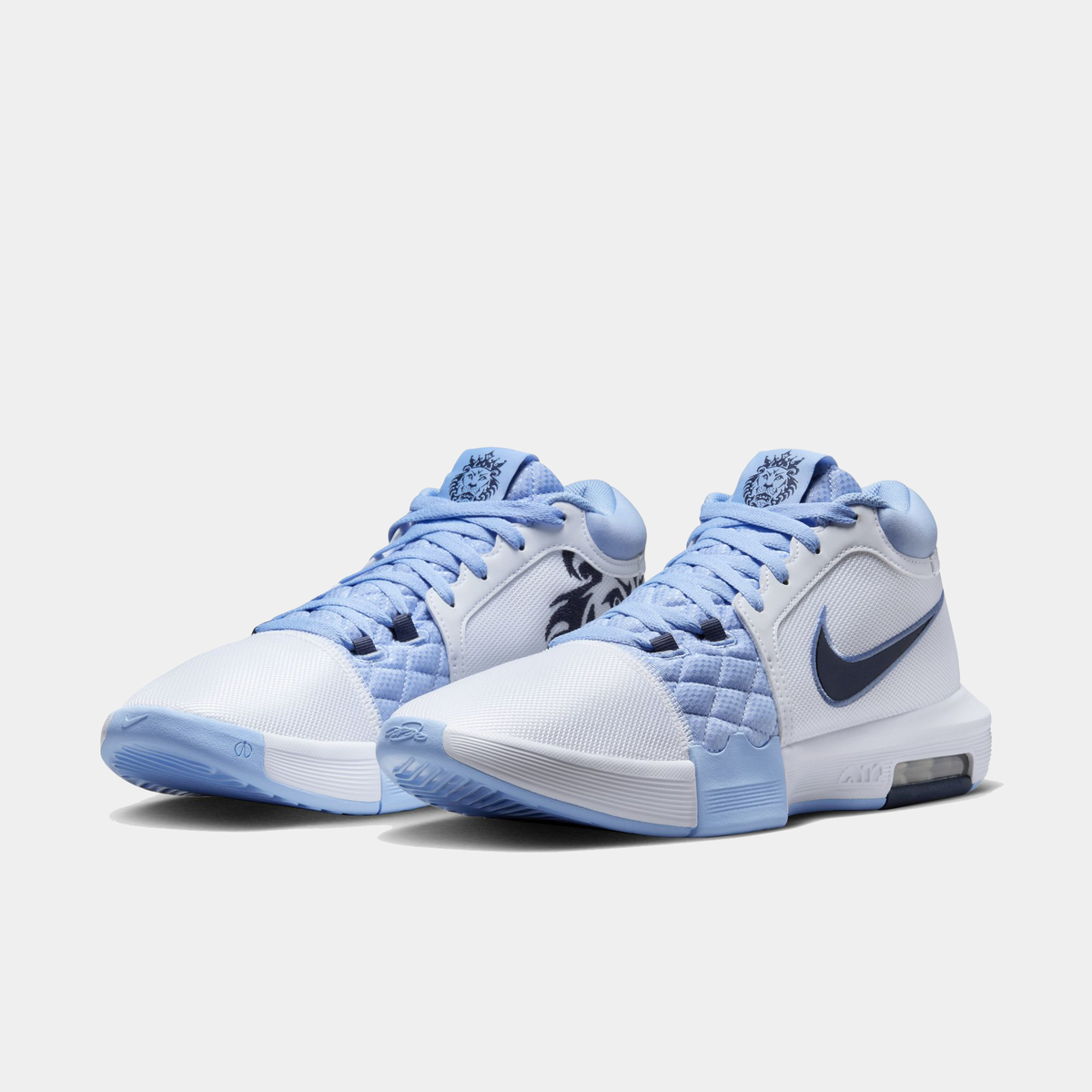 Nike LeBron Witness VIII Basketball Shoes - Mens Large Sizes