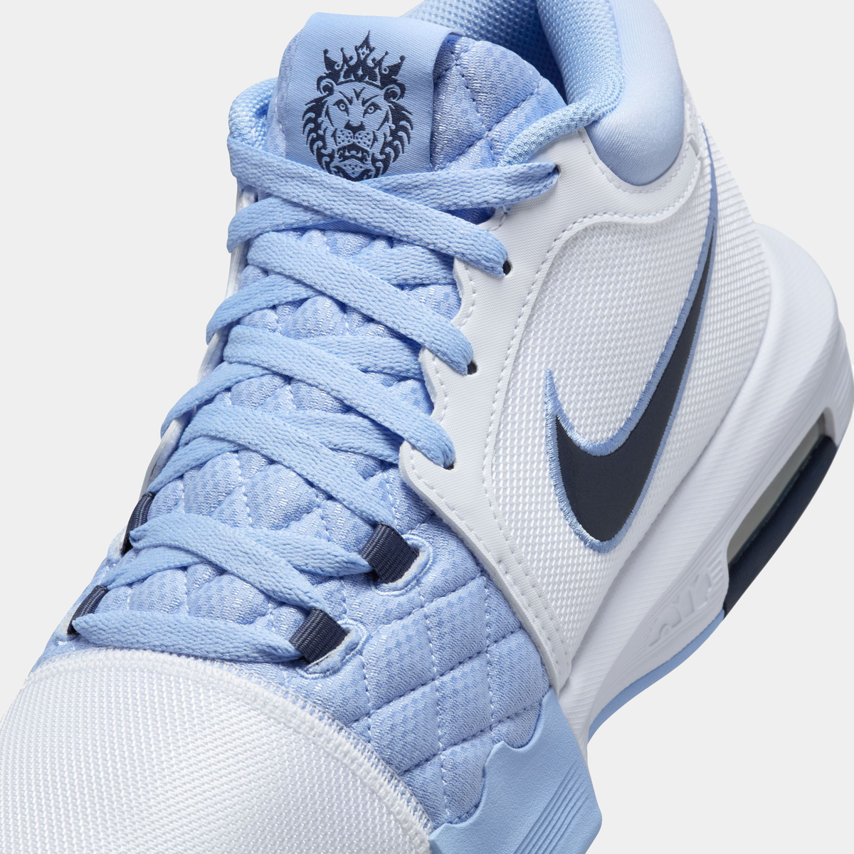 Nike LeBron Witness VIII Basketball Shoes - Mens Large Sizes 