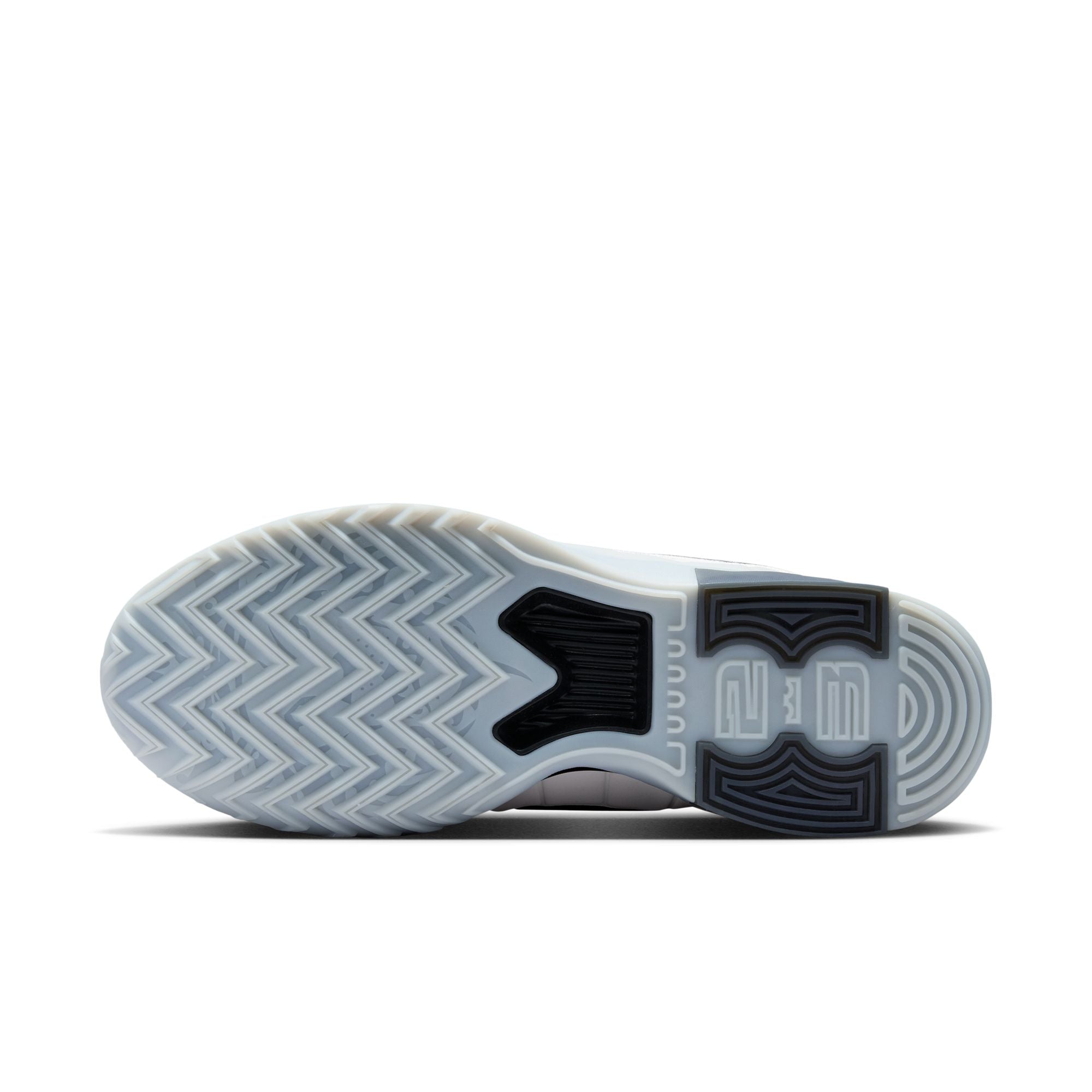 LeBron Witness IX product image