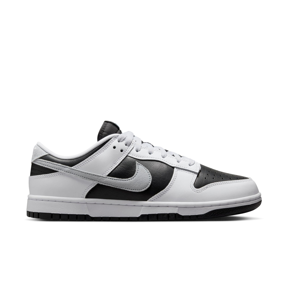Nike Dunk low Men\'s Classic
Black&White very soft for long walking (SIZE 10) Men main image 3