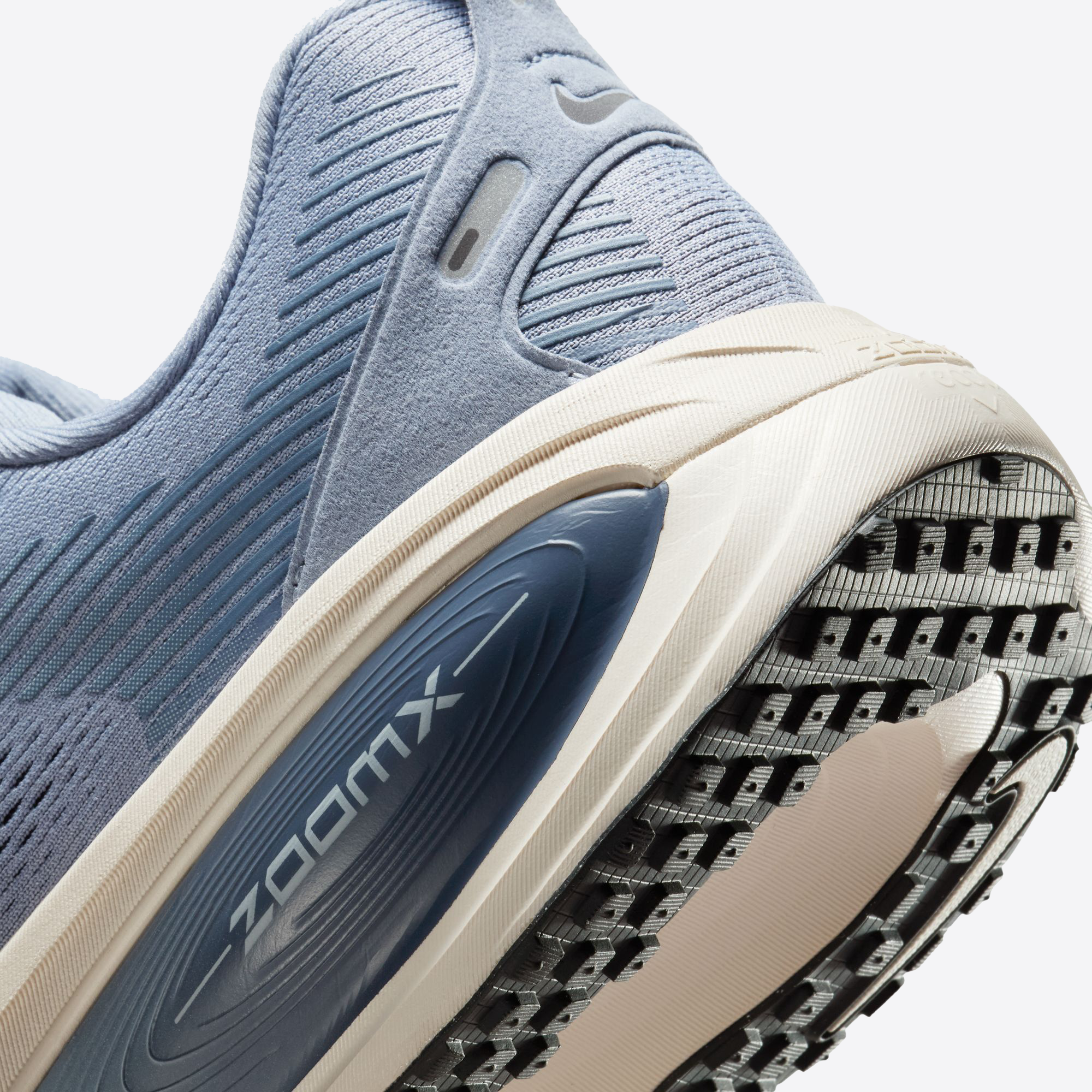 Air Zoom Vomero 18 product image