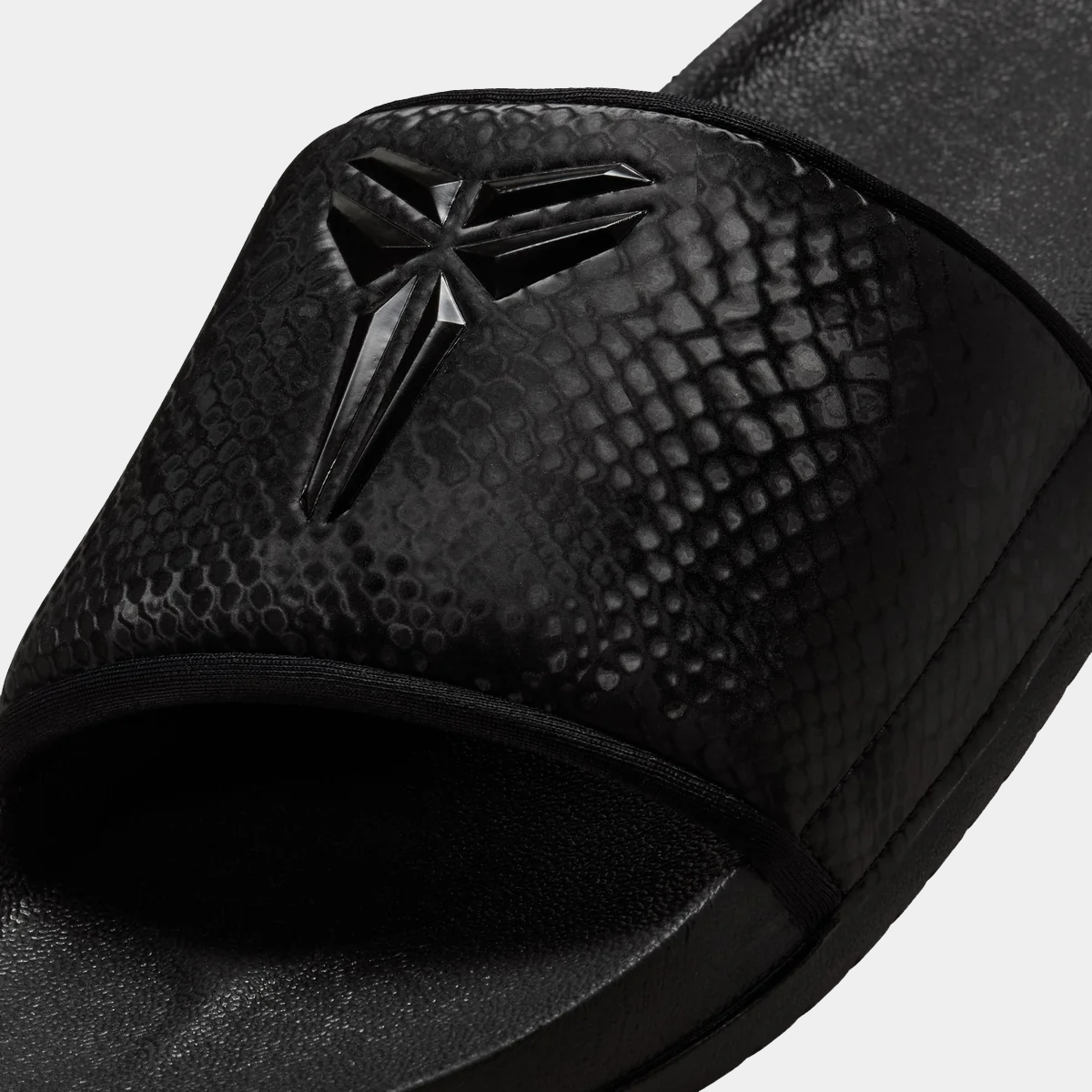 Kobe Offcourt Slide product image