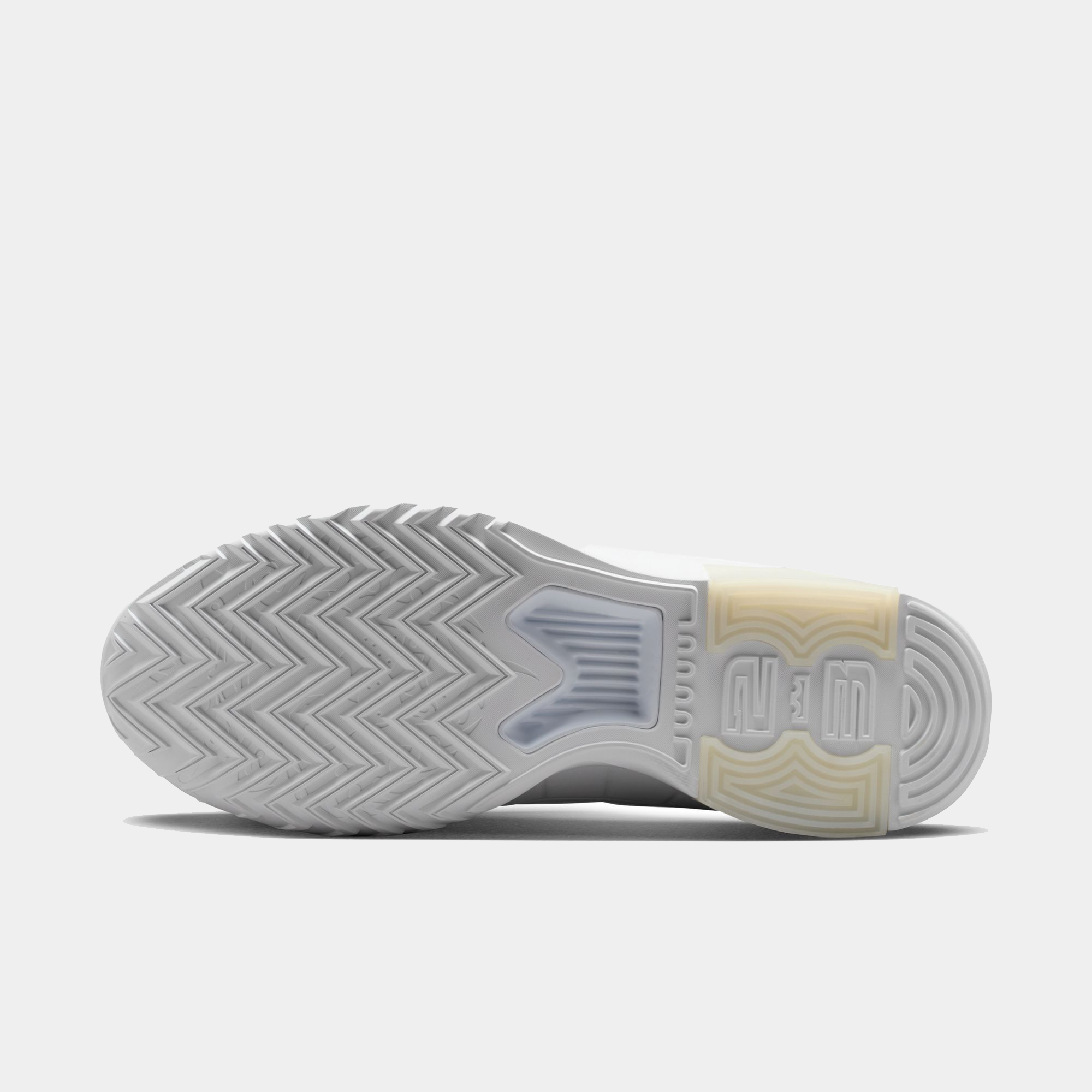 LeBron Witness IX product image