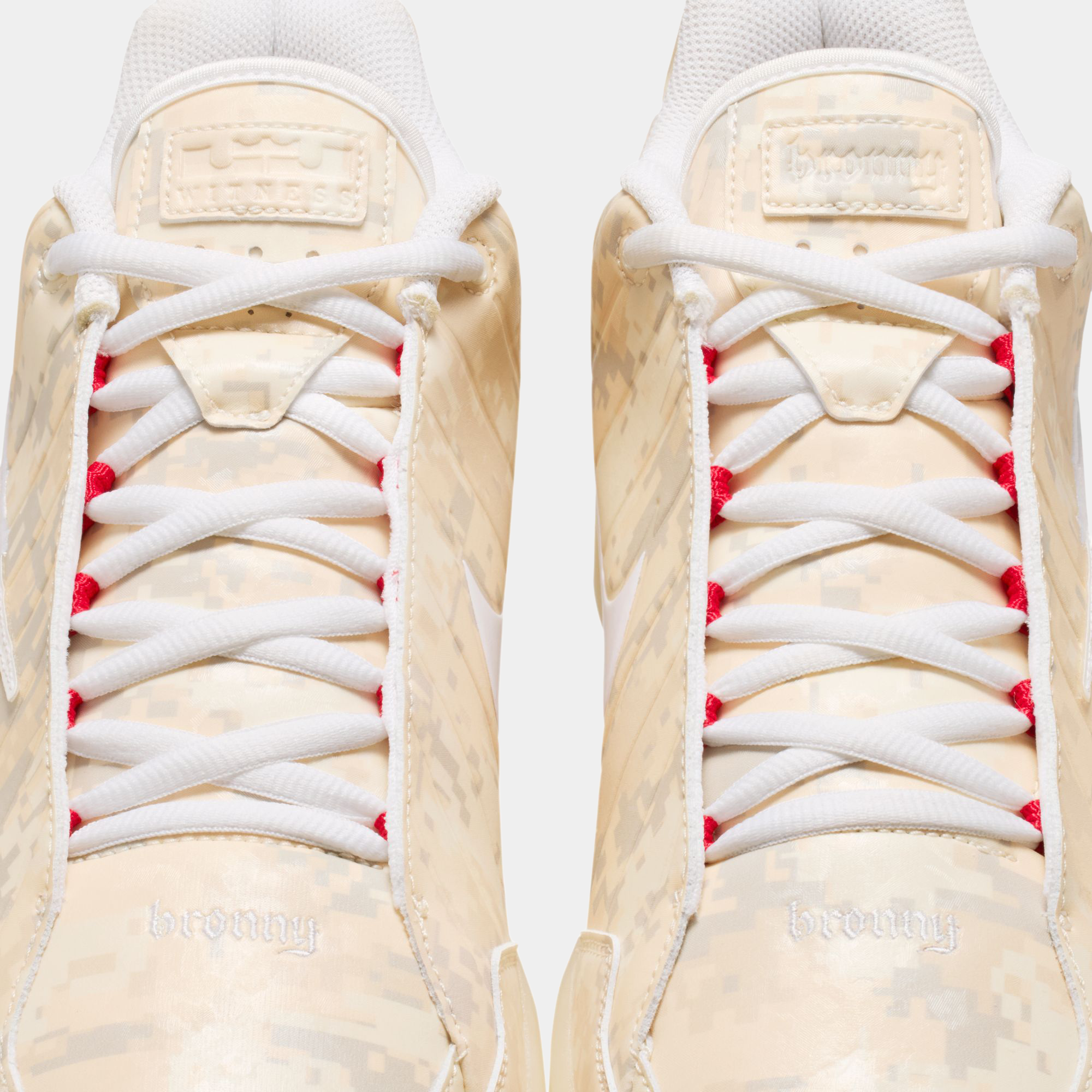 LeBron Witness IX Per product image