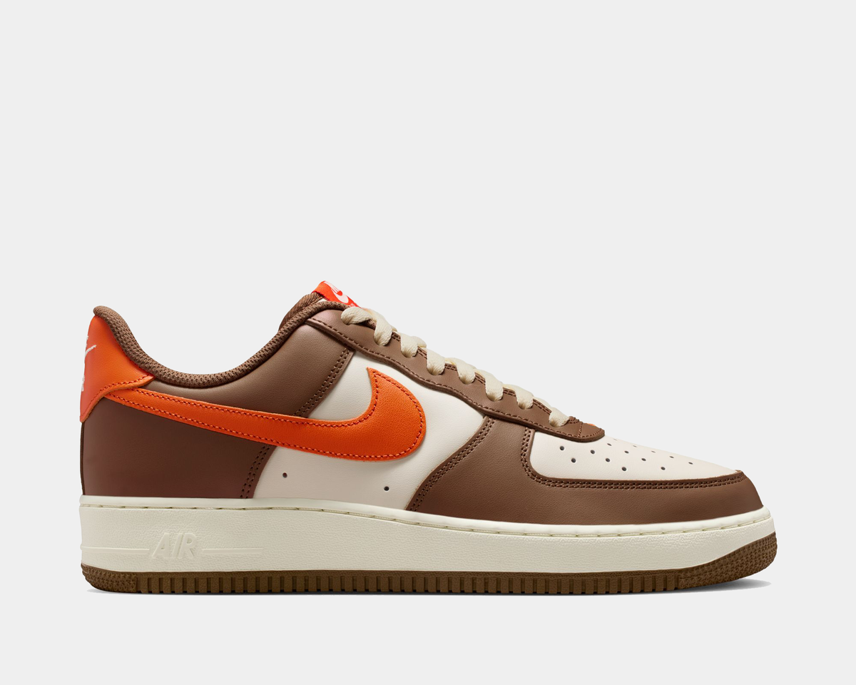 Nike Men\'s Cream and Orange Athletic Shoes Amazon.com | Nike Nikecourt Air Zoom Vapor Pro Men main image 4