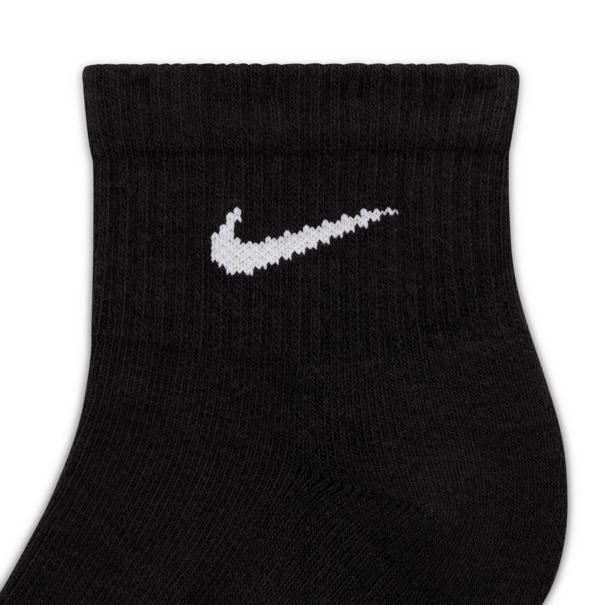 Everyday Plus Cushioned Quarter Socks (6 Pairs) product image