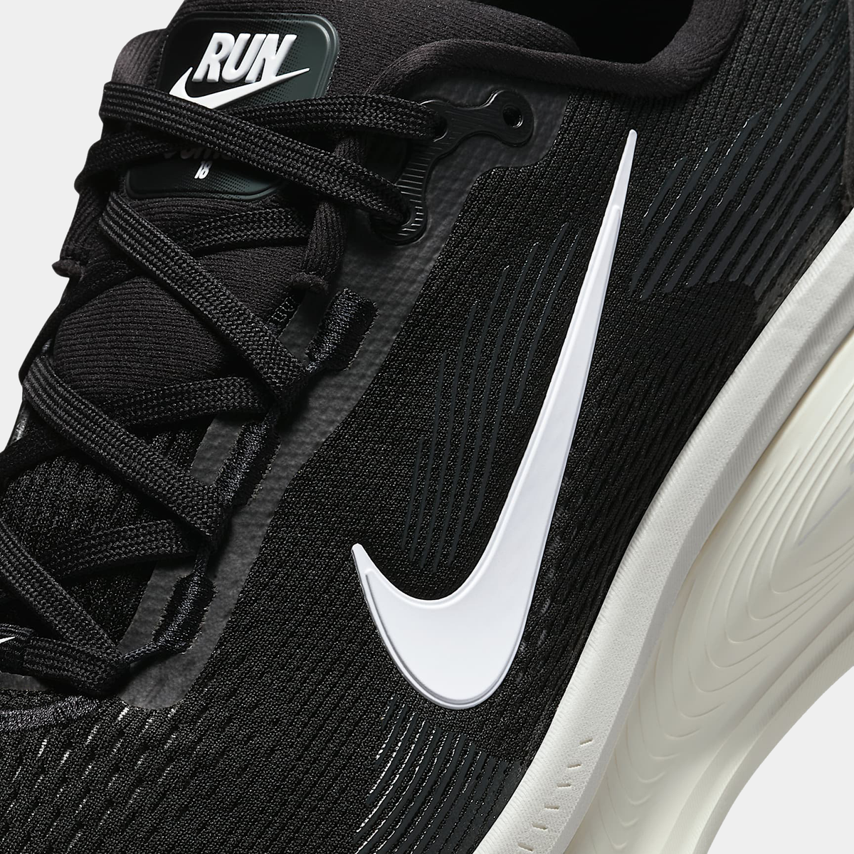 Nike Air Zoom Vomero 18 Running Shoes - Large Sizes | Big Shoes
