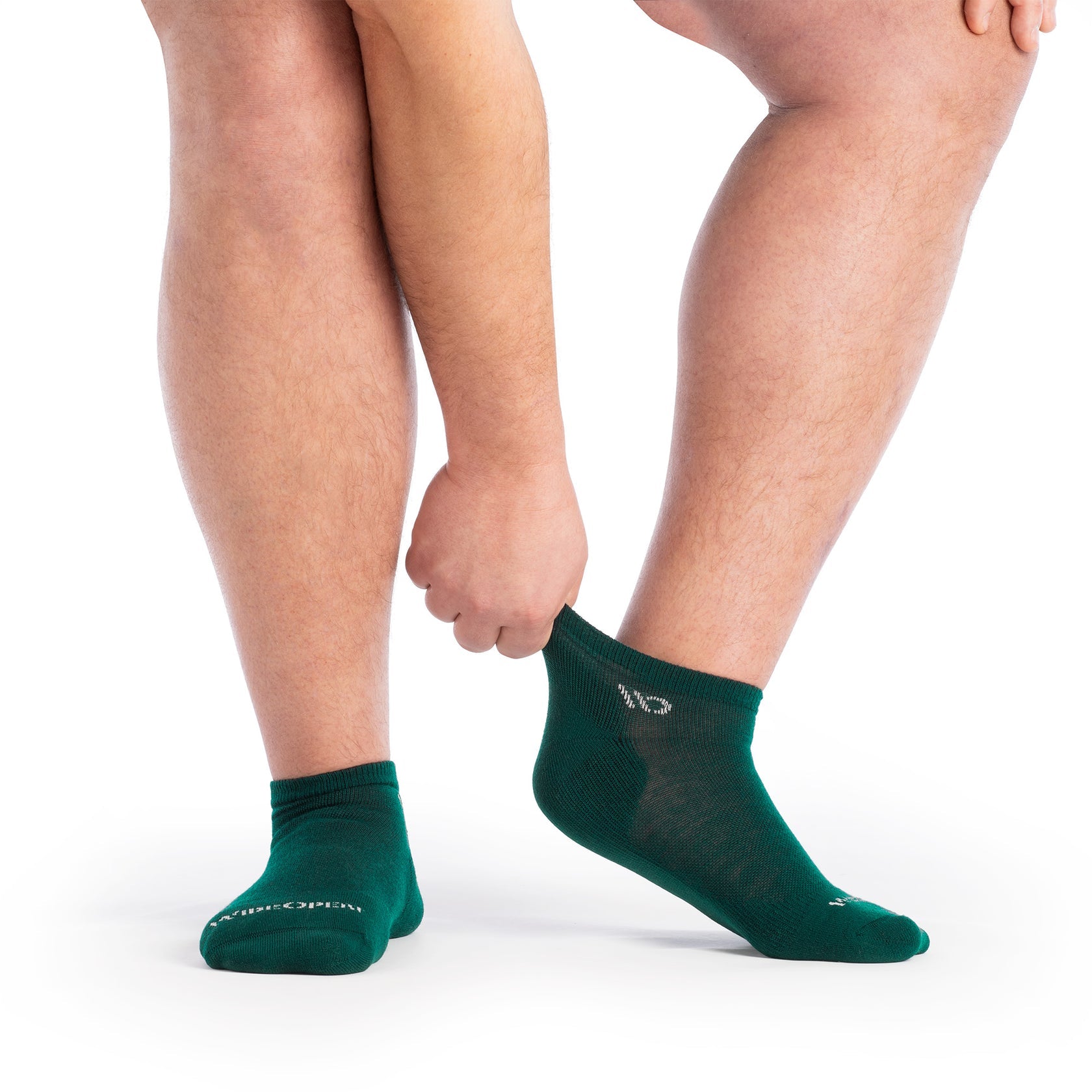 Solid Cushioned No Show Socks product image