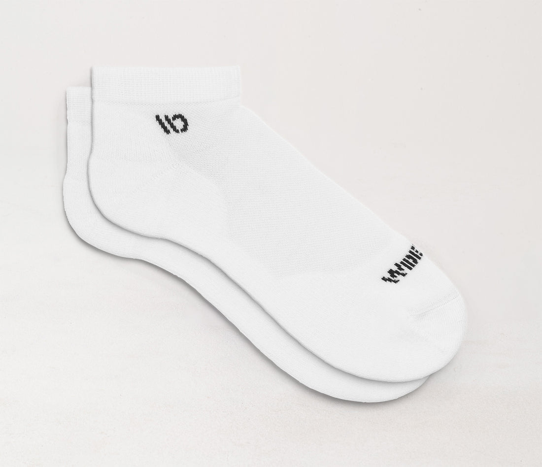 Solid Cushioned No Show Socks product image