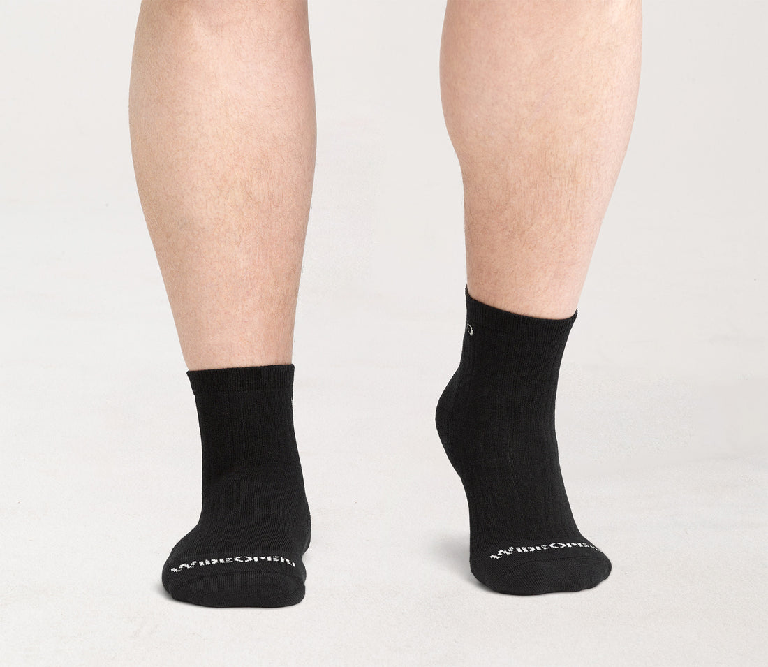 Solid Cushioned Quarter Socks product image