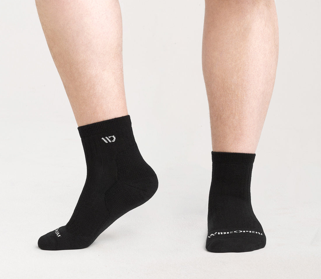 Solid Cushioned Quarter Socks product image