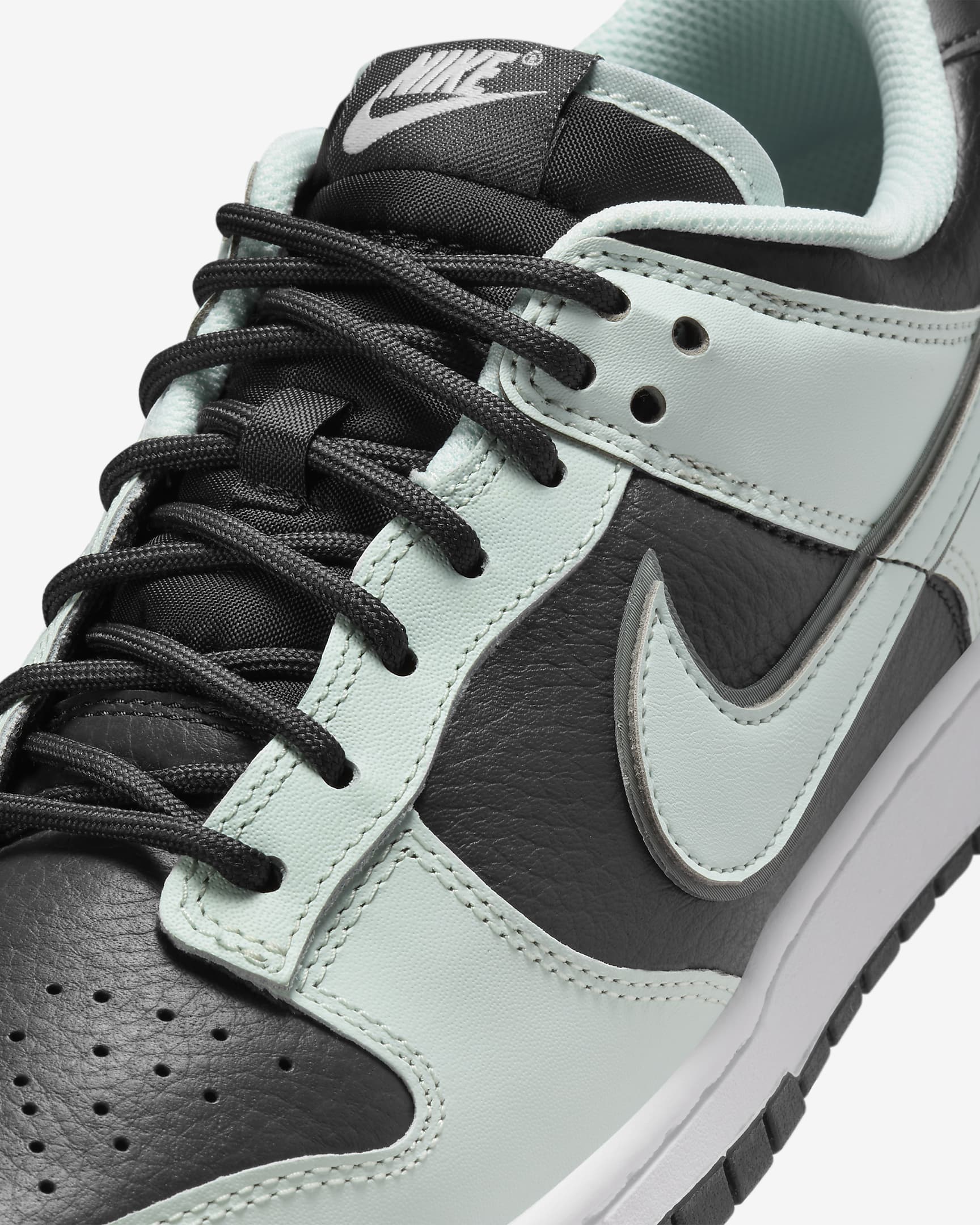 Dunk Low Retro Premium product image